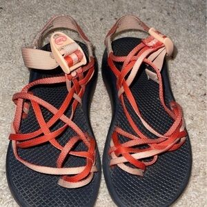 Chacos size w6